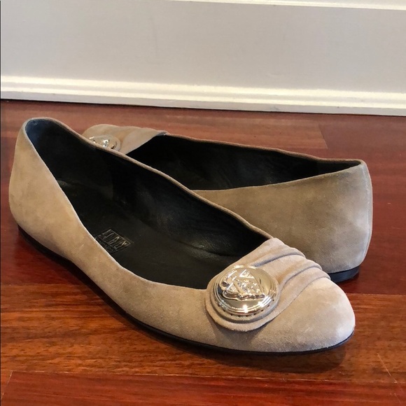 Gucci Crest Logo Suede Flats - Picture 1 of 8